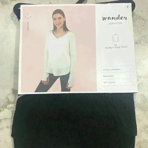 Wander By Hottotties Tunic Waffle V-Neck Black Sm - Picture 1 of 5